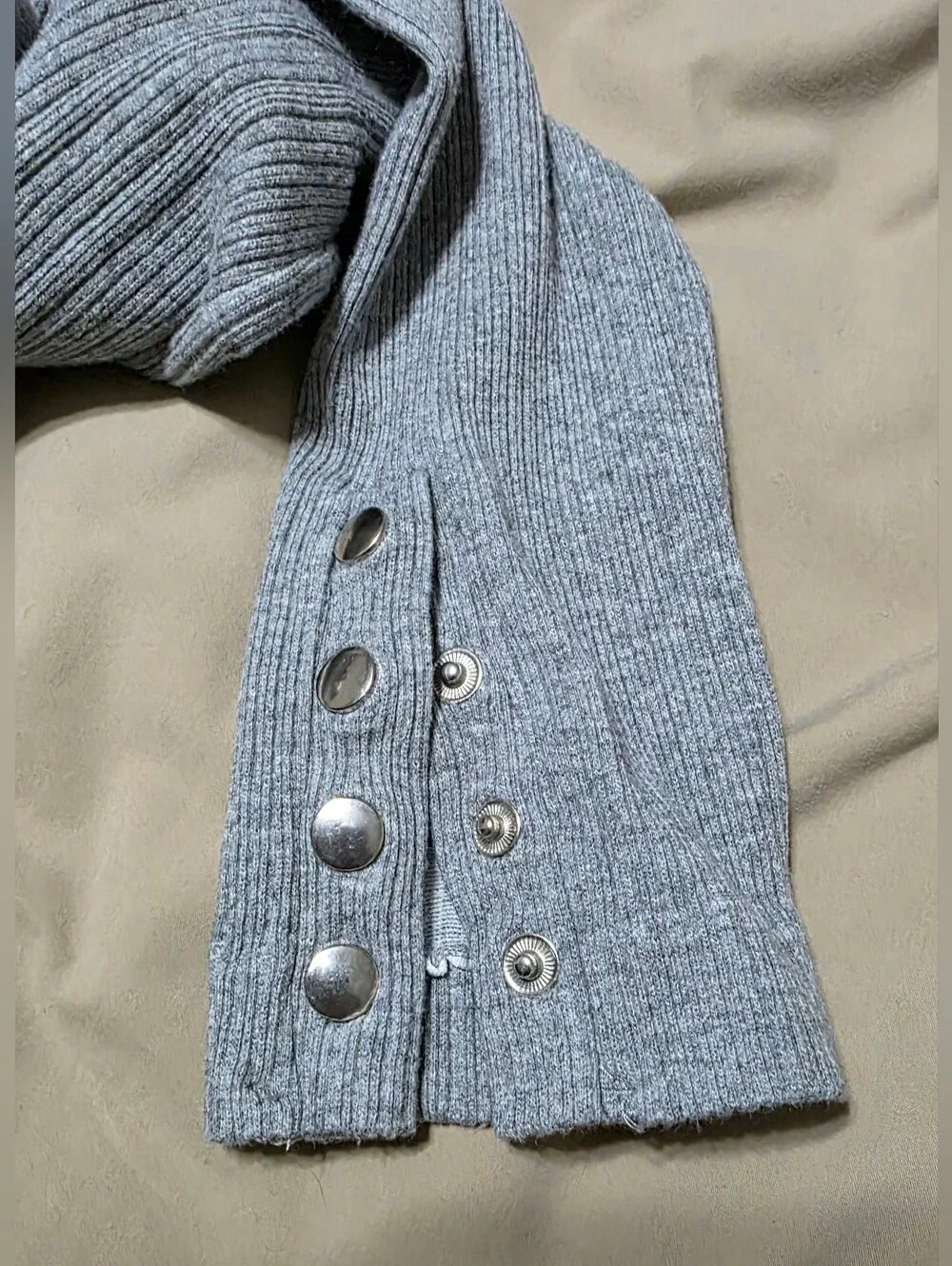 Poof! Grey Ankle Length Snap Ribbed Knit Leggings/Tights Mid-rise Size Med/L